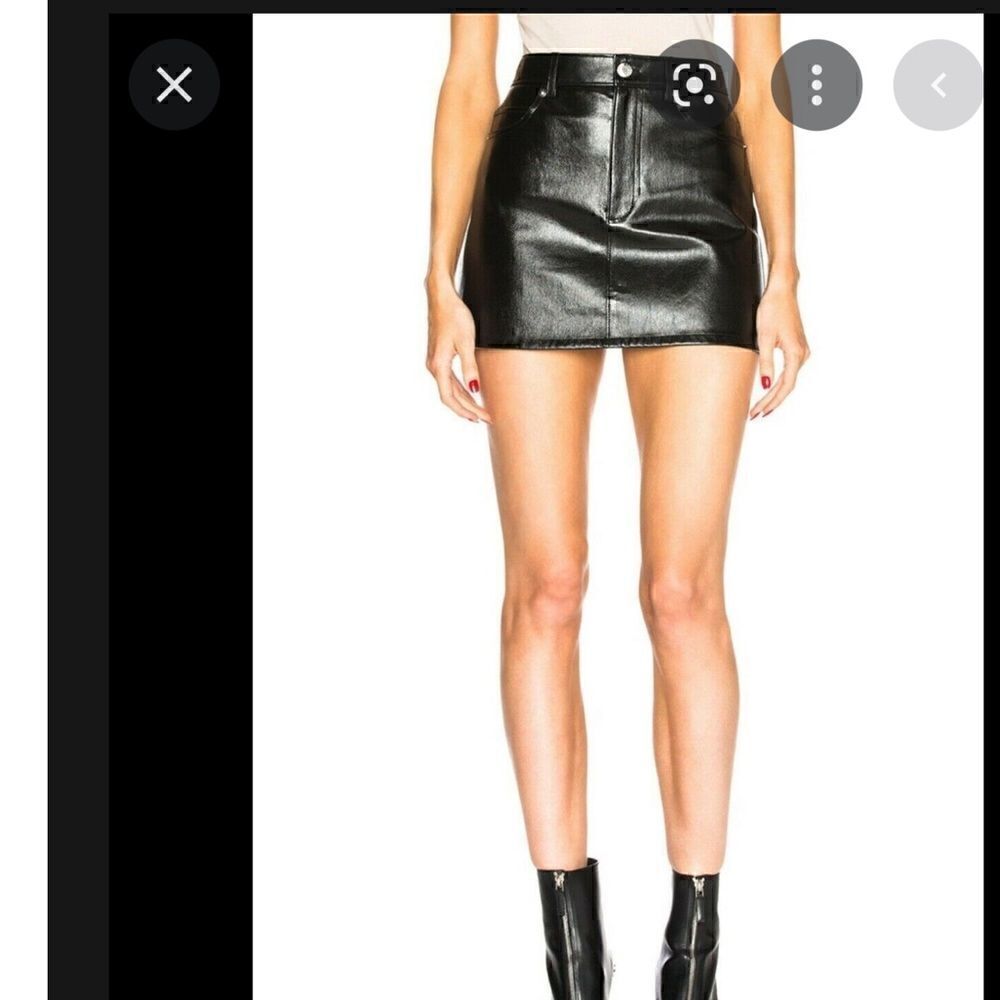 Sz 8 Black leather mini skirt